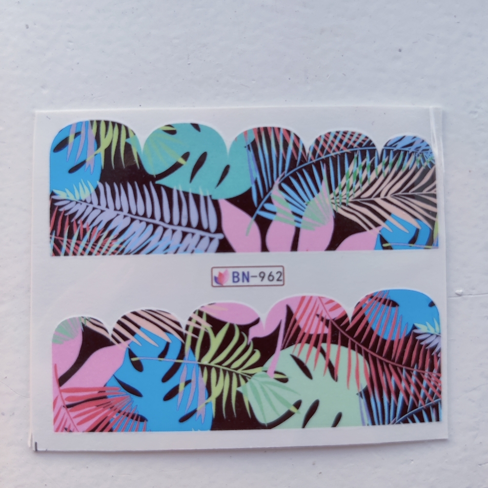 BUNDLE FOR $2✨💅 Nail Decals